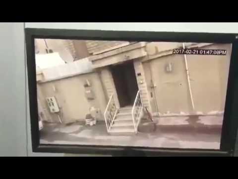 بالفيديو.. لصّان في السعودية يفاجآن بصاحب منزل أثناء سرقتهما تلفازه