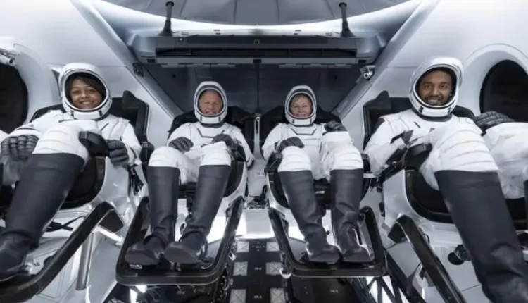 السعودية نحو الفضاء .. رسائل دعم وفخر لـ ريانة برناوي وعلي القرني