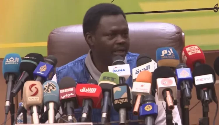 السودان.. حاكم إقليم دارفور يدعو السكان لحمل السلاح