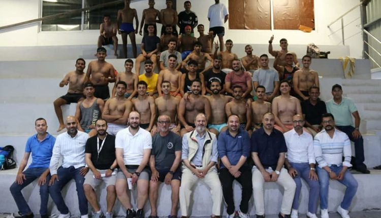 العقبة الخاصة تنفذ دورة تدريبية في مجال (الإنقاذ المائي)