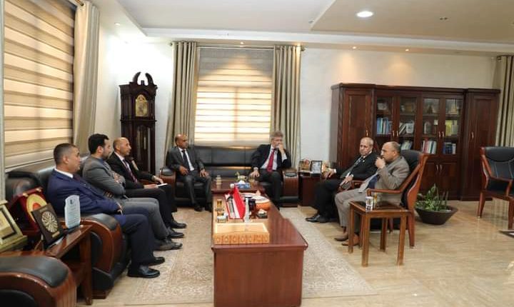 بحث تعزيز التعاون بين جامعة آل البيت والسفارة الإسبانية