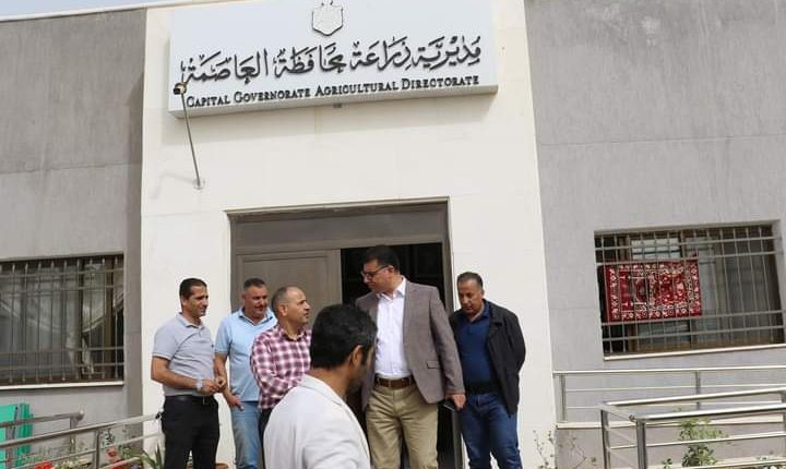 وزير الزراعة يتفقد مديرية زراعة العاصمة