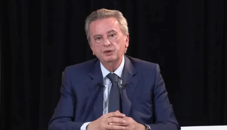 يلاحقه الإنتربول.. ألمانيا أبلغت لبنان شفهيا بمذكرة اعتقال بحق رياض سلامة