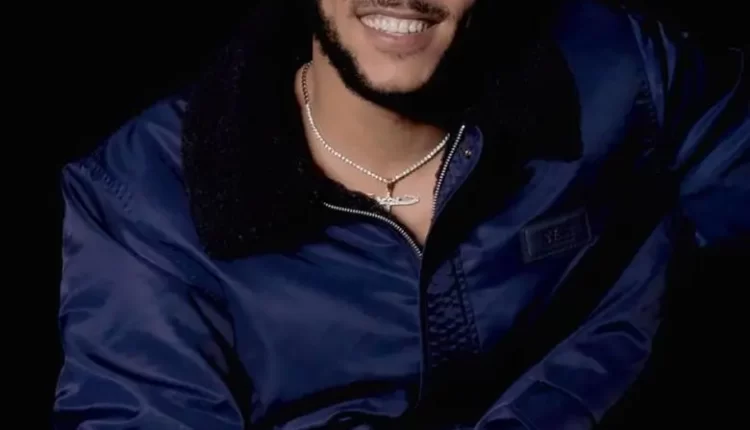 ويجز يغني على "فلاشة".. فما هو موقف نقابة الموسيقيين؟