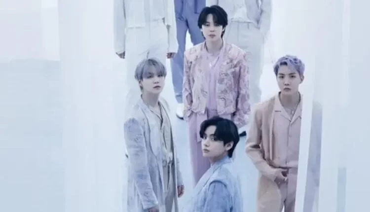 BTS تطلق أغنية بعنوان Take Two في الذكرى العاشرة لتأسيسها