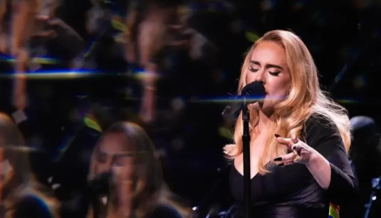 أديل تتعرض لانتقادات من جمهورها العربي