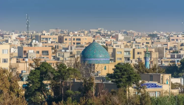 إطلاق نار أمام سجن أصفهان المركزي في إيران