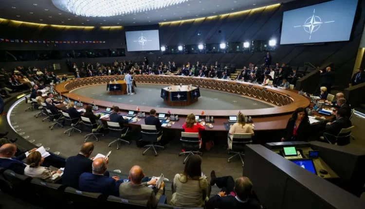 اجتماع وزراء دفاع الناتو ببروكسل.. تأكيد على دعم أوكرانيا ومراجعة خطط الدفاع عن أوروبا
