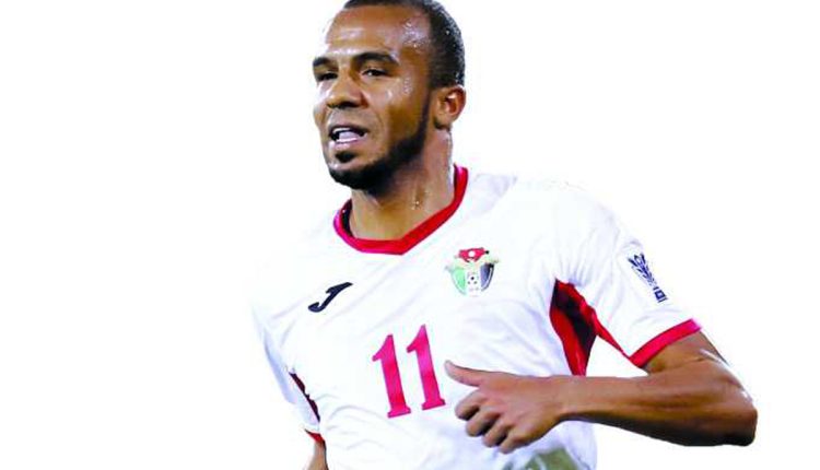 الأردني ياسين البخيت يتلقى عرضين للعب بدوري نجوم قطر