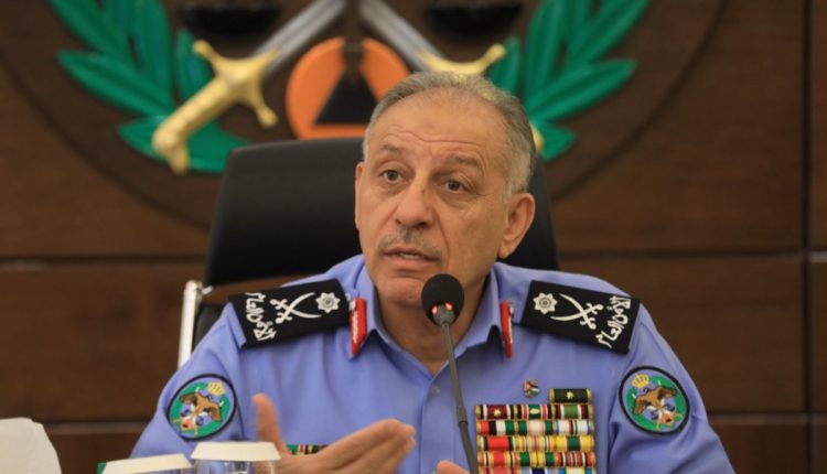 المعايطة يدعو المواطنين إلى التعاون مع رجال الأمن