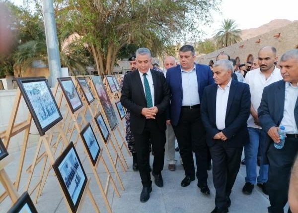 المكتبة الوطنية تشارك نادي أبناء الثورة العربية الكبرى الاحتفال بالمناسبات الوطنية