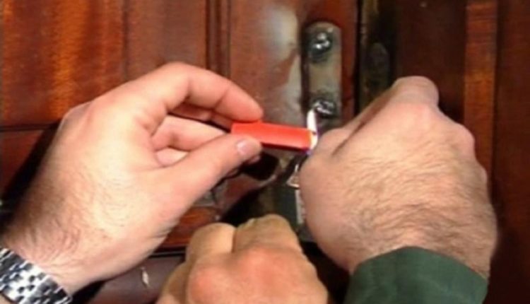 بيئة الزرقاء تغلق 12 منشأة مخالفة بمختلف مناطق المحافظة