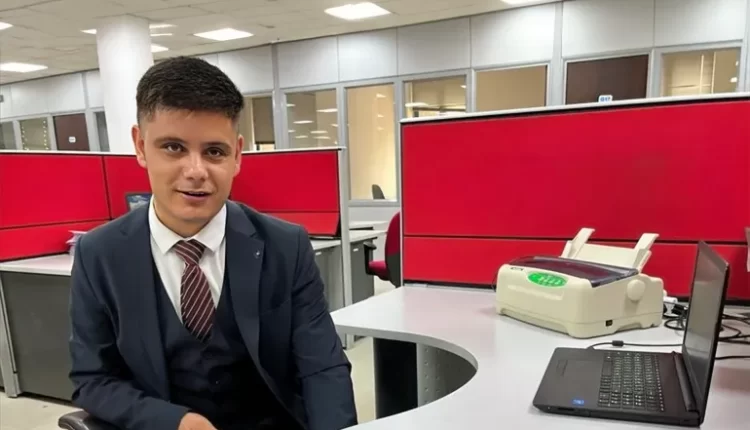 راشد ربابعة.. أول كفيف يقدم نشرة أخبار تلفزيونية في الأردن