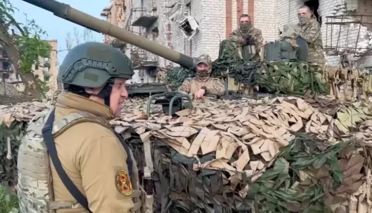 روسيا استفادت من أخطائها المكلفة وغيرت تكتيكها العسكري بأوكرانيا