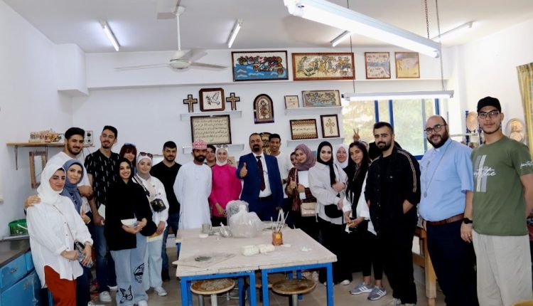 زيارة علمية لطلبة قسم التربية الخاصة في عمان الاهلية الى مؤسسة الأراضي المقدسة للصم في السلط