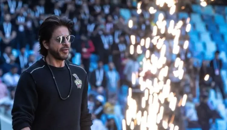 شاروخان يخطط لامتلاك شقة في دبي