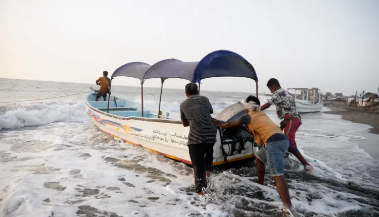 عودة 166 وما زال 100 منهم معتقلين.. صيادو اليمن في قبضة دوريات إريتريا