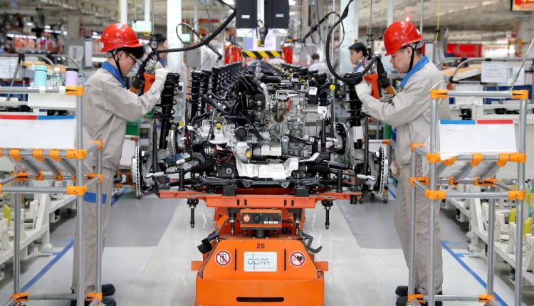 قطاع تصنيع السيارات في الصين يسجل نموا قويا خلال الأشهر الأربعة الأول