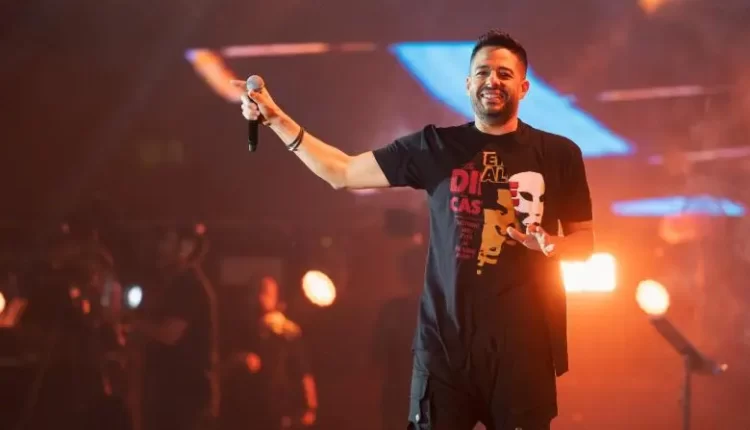 محمد حماقي يحتفل مع جمهور تقويم جدة ويعد بمزيد من المفاجآت