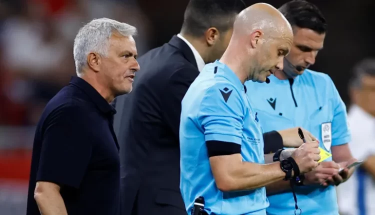 يويفا يتهم مورينيو بالإساءة لحكم نهائي الدوري الأوروبي وجماهير روما تحاول الاعتداء على تيلور وعائلته بالمطار