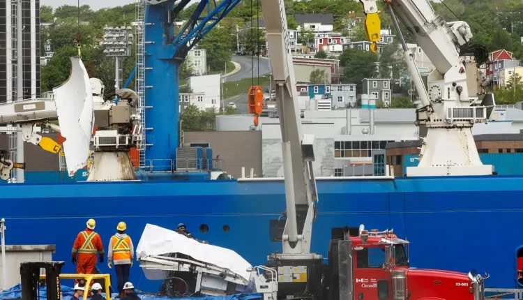 ظلام دامس وموسيقى.. هكذا عاش ضحايا "تيتان" لحظاتهم الأخيرة