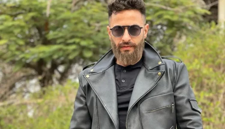 حمادة هلال يثير حيرة الجمهور بـ"لوك" جديد