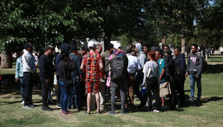 650 قاضيا يبحثون 2.4 مليون ملف.. هكذا يجذب تراكم قضايا اللجوء بالمحاكم المهاجرين للولايات المتحدة