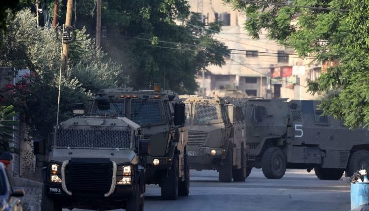 آليات عسكرية إسرائيلية تخرج من مخيم جنين