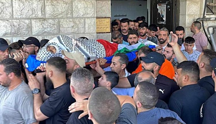 "قافلة الشهداء في فلسطين تمتد".. مغردون ينعون شهيديّ رصاص الاحتلال بنابلس