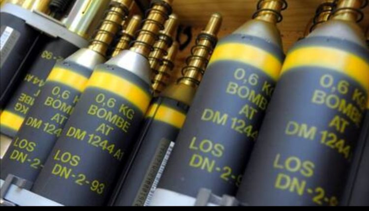 تزويد كييف بذخائر عنقودية قد يؤدي إلى انقسام الناتو