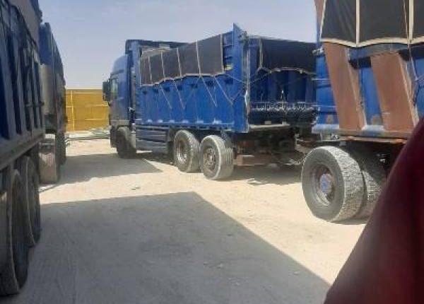 ضبط سائق خصوصي يقود "قاطرة ومقطورة"