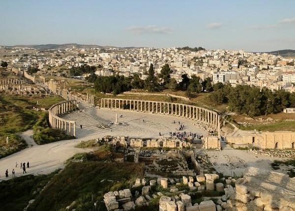 المواقع الأثرية بجرش تستضيف 275 ألف زائر منذ بداية العام الحالي