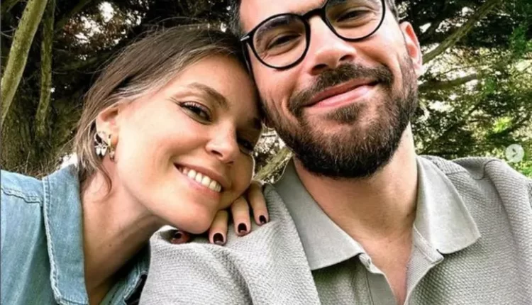 أصلي أنفر تستقبل طفلتها الأولى