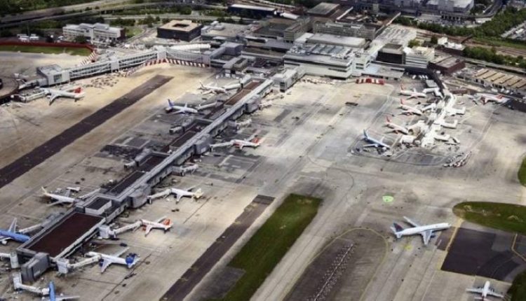 إضراب مرتقب بمطار غاتويك البريطاني قد يسبب اضطرابا بحركة السفر