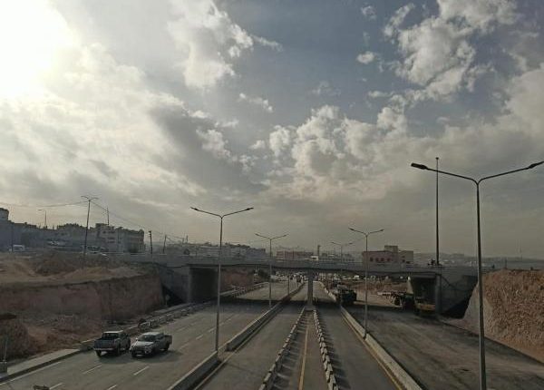 إغلاق السير أعلى جسر ماركا باتجاه الرصيفة