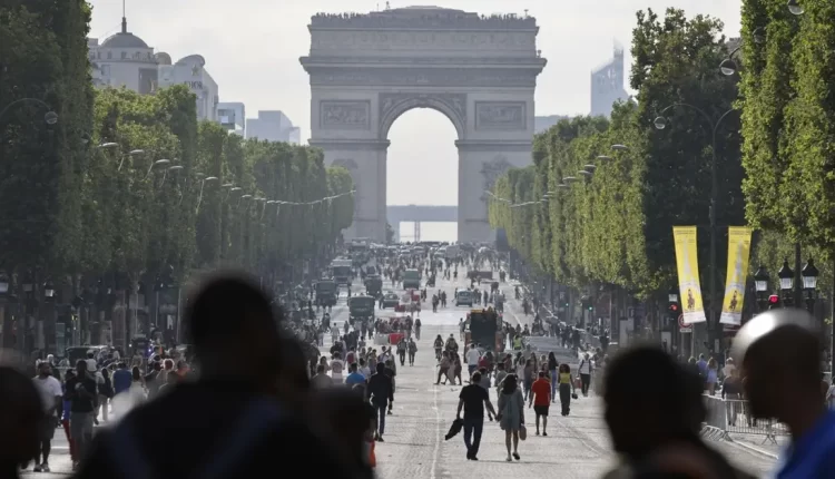 التوترات تهدأ في شوارع فرنسا.. والاعتقالات تتقلص