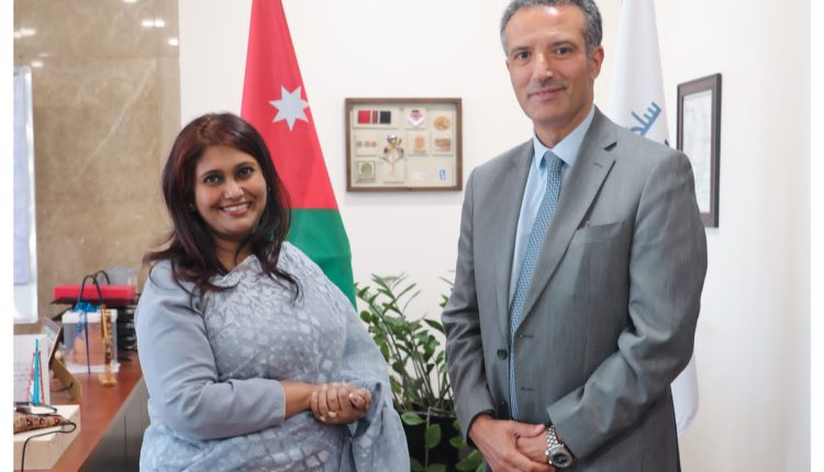 الفايز يلتقي سفيرة بنغلاديش في دار العقبة الاقتصادية الخاصة