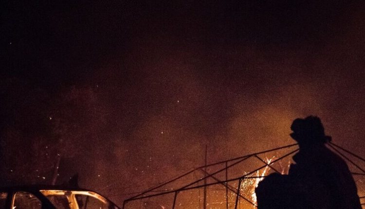 اليونان.. حرائق الغابات تهدد السكان وسط ارتفاع قياسي لدرجات الحرارة