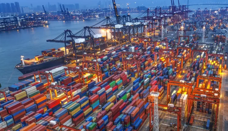 تداعيات كبيرة ستواجه الأسواق العالمية حال استمرار إضراب الموانئ الكندية