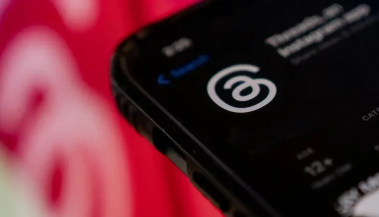 حذر من متابعة حساب نجل ترمب.. ثريدز يقع في فخ الرقابة