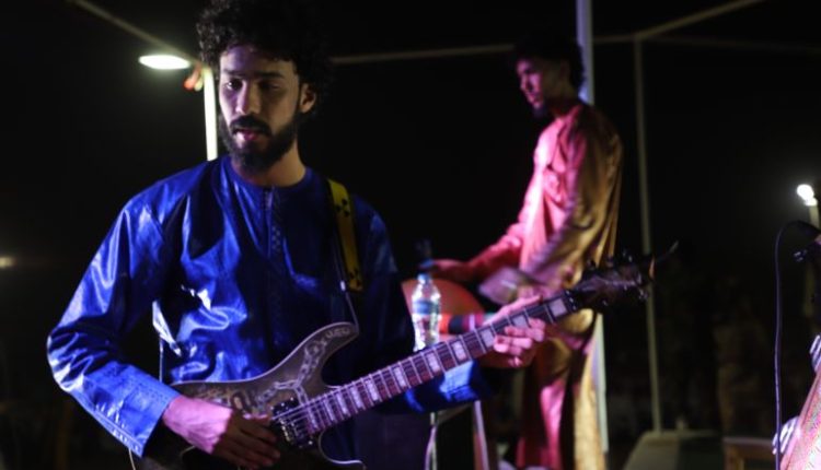 حفل غنائي يجمع فن الصحراء وقوة الموسيقى في جنوب ليبيا