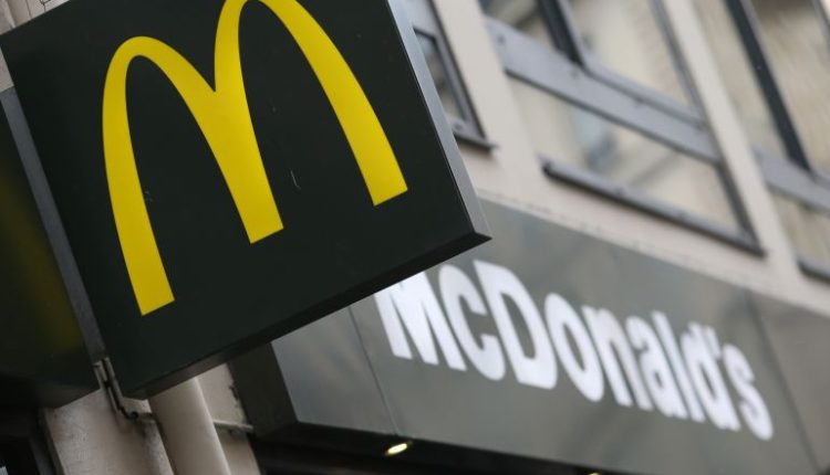 قطعة دجاج تكلف ماكدونالدز تعويضا بـ800 ألف دولار