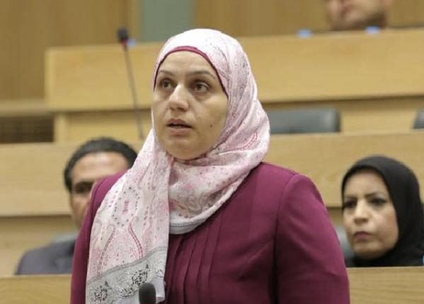 النائب المومني: الأردنيون يمتلكون 30 بالمائة فقط من أراضي الدولة