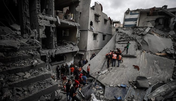 الدمار يتسع في غزة: منازل تُنسف وتحذيرات من كارثة إنسانية وشيكة