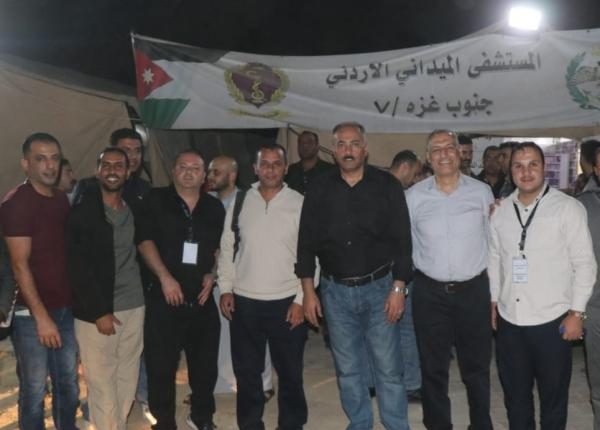 وصول طواقم المستشفى الميداني الأردني جنوب غزة/8